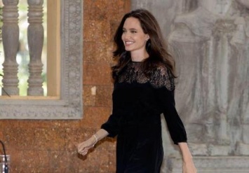 Анджелина Джоли стала продюсером телепередачи для детей