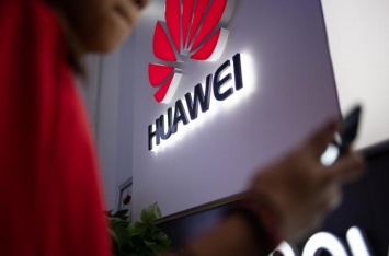 Трамп "разозлил" Великобританию из-за Huawei