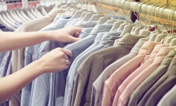 Во Львове руководителя благотворительной организации подозревают в контрабанде одежды стоимостью около 10 млн грн