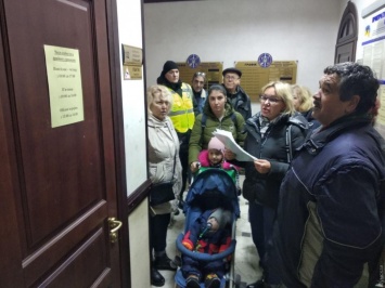 Вредит экологии и людям: жители поселка в Одесской области требовали у прокуратуры проверить сельхозпредприятие