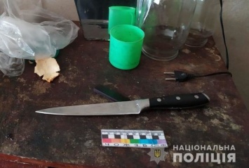 В Днепропетровской области мужчина из-за ревности ударил ножом собутыльника, - ФОТО