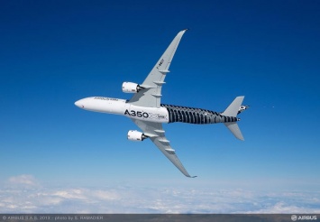 СМИ: двигатели Airbus A350 могут отключаться из-за пролитых пилотами напитков