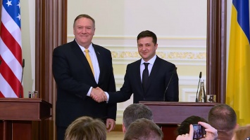 Майк Помпео в Киеве: США не отказываются от поддержки Украины