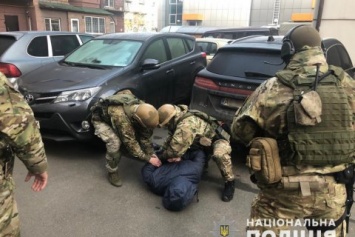 Подозреваемый в убийстве Амины Окуевой получил украинское гражданство по поддельной справке