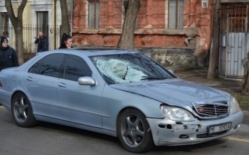 В Николаеве устроили самосуд над хамом-водителем, который сбил пешехода