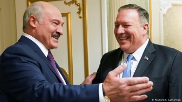Помпео в Минске: США предлагают Беларуси нефть, но санкции пока не снимут