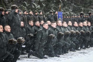 135 молодых офицеров пополнят Национальную гвардию Украины (видео)