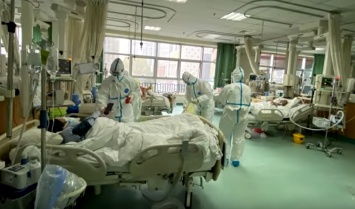 Евросоюз передал Китаю 12 тонн помощи для борьбы с коронавирусом