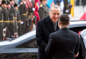 Скорые, Maybach и полицейские: президент Турции по Киеву ездил в кортеже из 19 машин