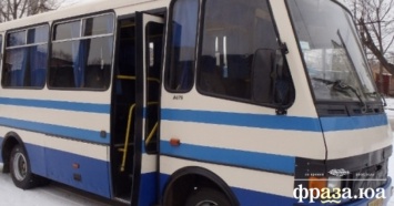 В Тернополе водитель автобуса отказался везти детей-льготников, вдобавок обматерив их