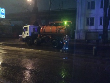 Продолжительный дождь не нарушил работу городского транспорта в Одессе