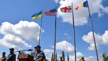 Допуск иностранных военных на учения в Украину: появился текст закона