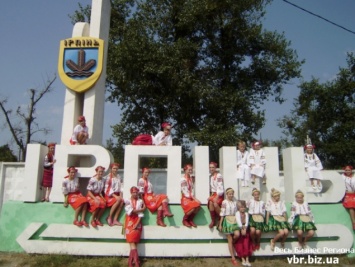 Власти Гостомеля на транспортной развязке снесли знак с гербом города Ирпень (видео)