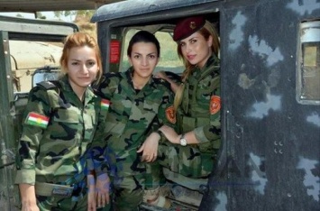 Как женщины "Пермерги" проходят военную подготовку в Курдистане