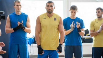Тренера лучшего украинского тяжеловеса дисквалифицировали на 3 года