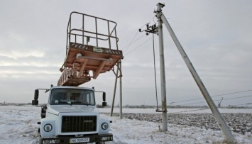 Из-за непогоды в Украине без света остаются 600 населенных пунктов