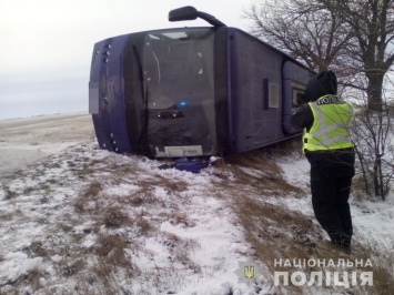 Под Одессой перевернулся пассажирский автобус