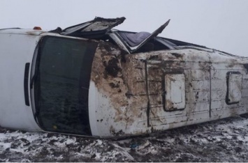 В Запорожской области в ДТП попала пассажирская маршрутка: пострадали 6 человек