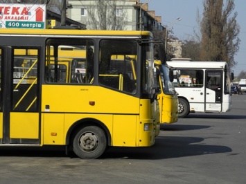 В Украине могут запретить музыку в маршрутках: что думают днепряне