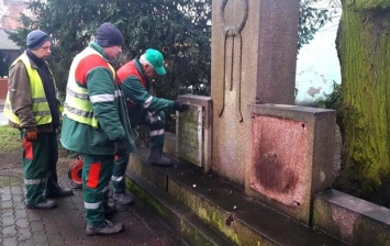 В Польше снесли памятник благодарности Красной армии