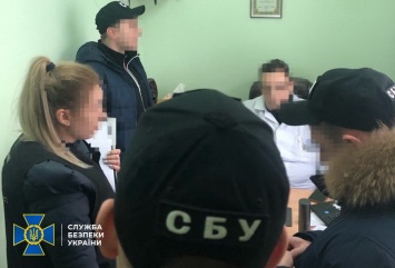 Задержанный вчера херсонский врач-взяточник поставил «дело» на поток