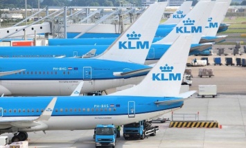 Из-за надвигающегося урагана нидерландская авиакомпания отменила 40 рейсов