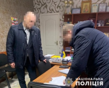 Главе одной из теробщин Днепропетровской области, обвиняемому во взяточничестве, избрали меру пресечения