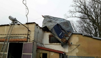 Ураган "Сабина" в Чехии: не ходят поезда, без света - более 280 тысяч человек