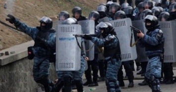 Экс-беркутовцы, прибывшие в Украину, остаются подсудимыми - Рябошапка