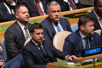 Зеленский уволил Богдана с должности главы Офиса президента