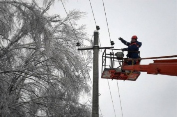 Непогода на Донетчине: электроснабжение в пострадавших населенных пунктах восстановлено