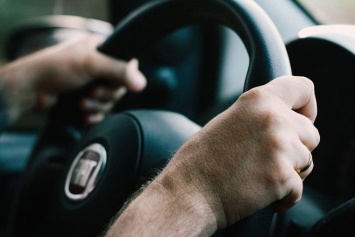 Водителям предложат скидки на страховку за безаварийное вождение