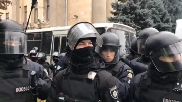 Киев трясет: Автомайдан набирает обороты - в центр стягивают спецназ