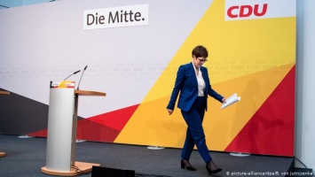 Протеже Меркель уходит с поста лидера ХДС: что ждет партию?