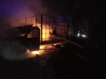 Пожар начался в салоне: сгорел грузовой автомобиль