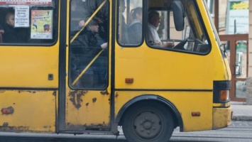 4 года петиции о «смерти маршруткам» в Киеве: кто победил - мэрия Кличко или перевозчики