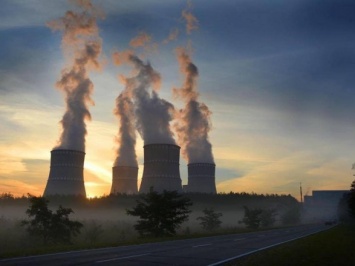 Украинская энергосистема продолжает работать без четырех атомных блоков