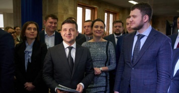 Украинские ученые получили премии из рук Зеленского