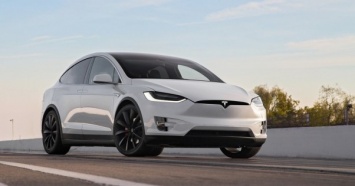 Tesla отзывает из США и Канады почти 15 тысяч электрокаров