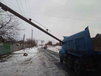 Под Мариуполем восстанавливают перебитый газопровод,- ФОТО