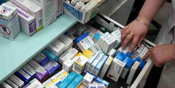 В России задумались о снятии ограничений с зарубежных лекарств для онкобольных