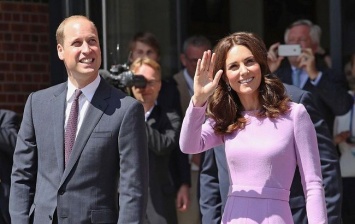 Кейт Миддлтон и принц Уильям вынуждены на время отказаться от королевских обязанностей из-за детей