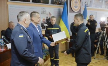 Борис Филатов: пожарные, которые потушили пожар на Слобожанском проспекте, получат денежные премии из фонда мэра
