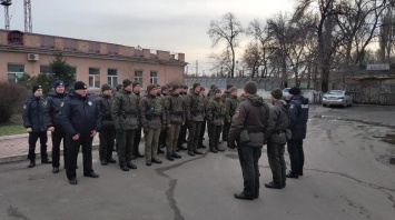 Полицейские и нацгвардейцы приступили к совместному патрулированию двух районов Кривого Рога, - ФОТО