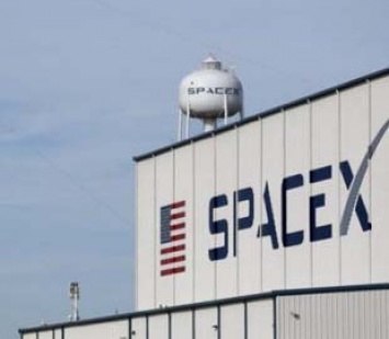 SpaceX перенесла запуск на орбиту очередной партии из 60 интернет-спутников Starlink
