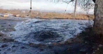 Обвал коллектора: канализационные стоки затапливают Новоселовку, -ВИДЕО