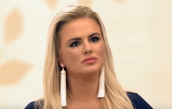 Анна Семенович помяла свои «арбузы» и обиженно спросила: «Ну разве я толстая?» - все мужчины в обмороке (видео)