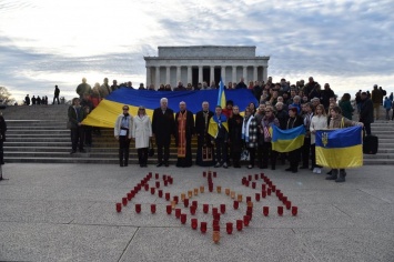 Украинцы Вашингтона почтили память Небесной Сотни