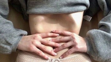 Медики Кривого Рога оказались бессильны помочь девочке с анорексией