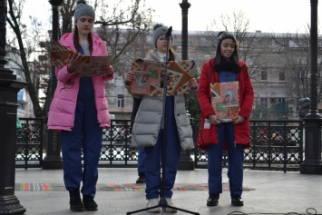 В День Святого Валентина в центре Одессы звучали произведения о любви